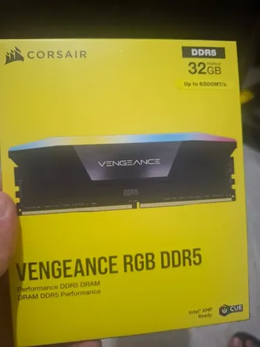MEMÓRIA 32GB (2x16) DDR5 6000MHZ CORSAIR VENGEANCE CL30