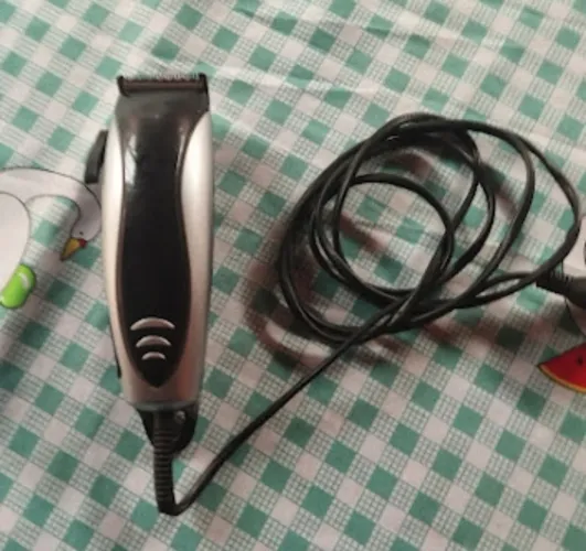 Vendo máquina de cortar cabelo 