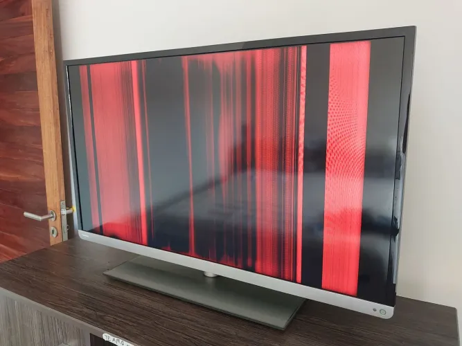 Tv toshiba 40 com defeito
