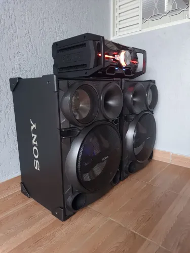 Som da sony shake top