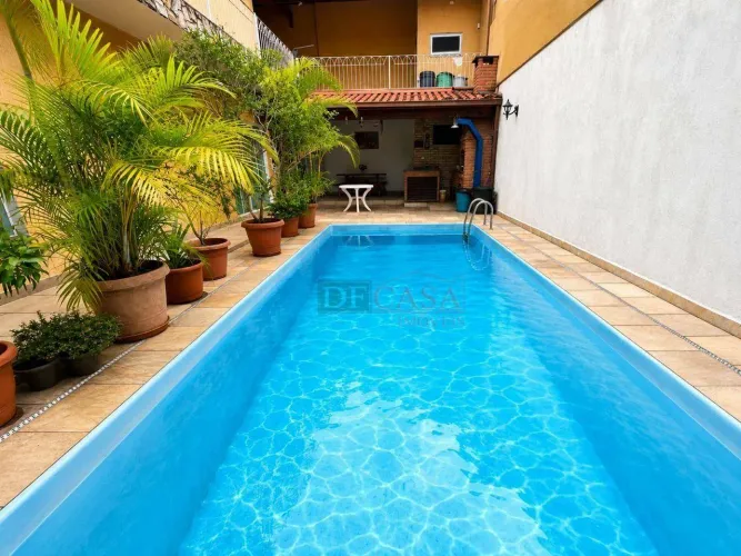 Casa com Piscina, 3 dormitórios à venda, 237 m² por R$ 1.100.000 - Vila Aricanduva - São P
