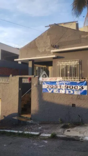 Casa - Condomínio