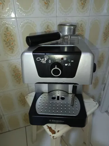 Cafeteira Electrolux Chef Crema Silver.