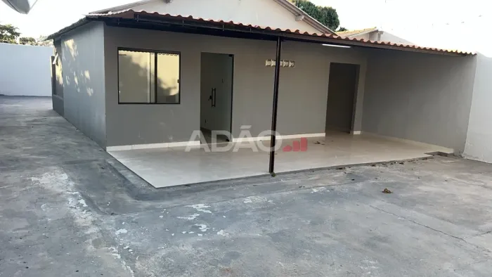 Casa de 2 quartos 1 suíte bem espaçosa toda no porcelanato Setor Parque Atheneu