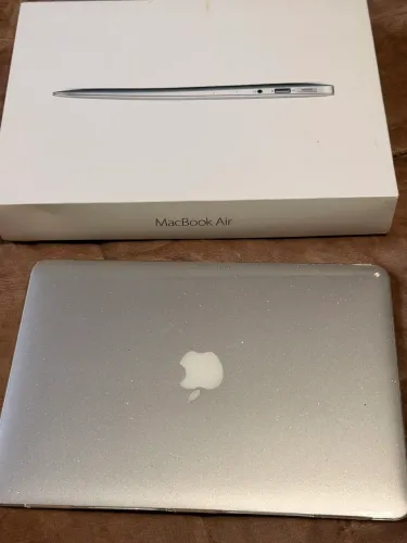 MacBook Air 2017 impecável