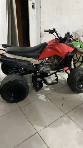 Quadriciclo mazuki vermelho usado 