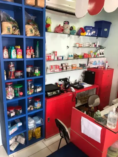 Pet Shop todo montado e funcionando, na Av. Alberto Sá c/ Santana Júnior no Papicu;  Aceit