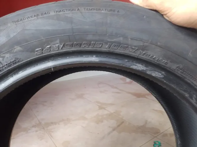 Pneu 245/50 r19 