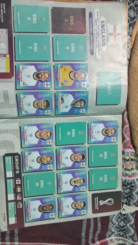 Album da copa de 2022[não completo] album da copa de 2022 com figurinhas do neymar e cr7