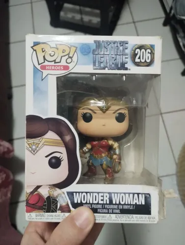 Funko mulher maravilha 130,00
