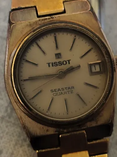 relógio de pulso feminino Tissot Seastar Quartz, no estado.