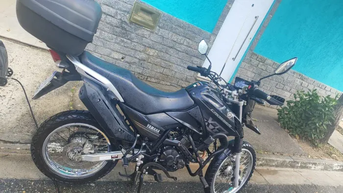 Moto XTZ z 150 muito nova