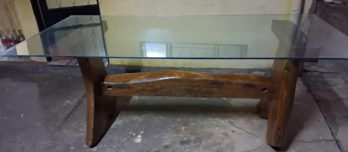Mesa com tampa de vidro temperado valor $600 reais