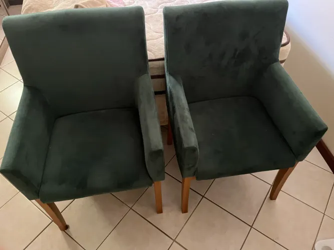 2 poltronas verdes