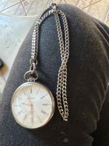 Relógio de bolso mondaine