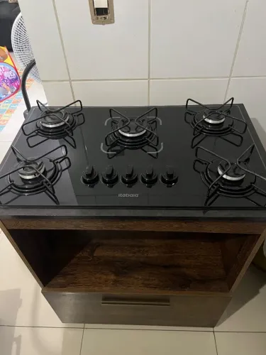 Armário com cooktop 