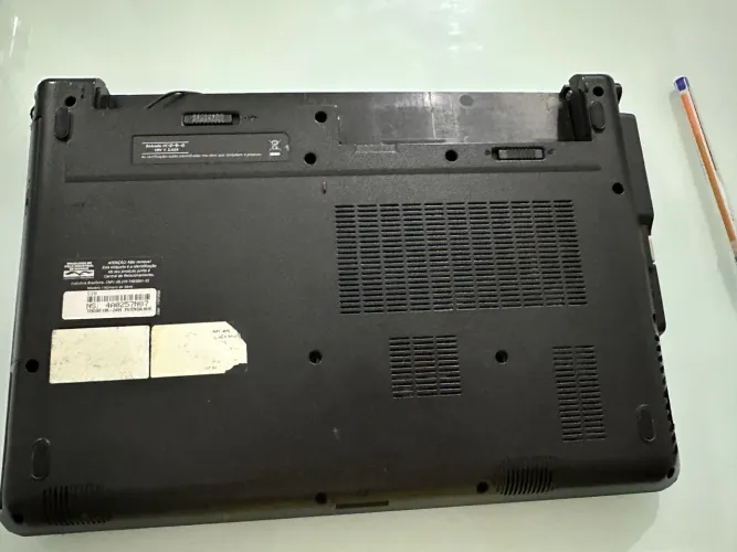 Notebook Sim+ com defeito. (Para uso de peças)