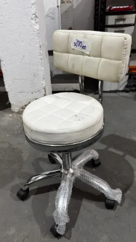 Mocho Giratório Branco Estética Salão de Beleza Luxo!