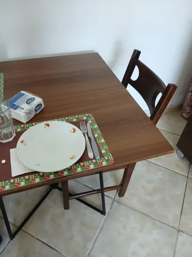 Mesa c/4 cadeiras 