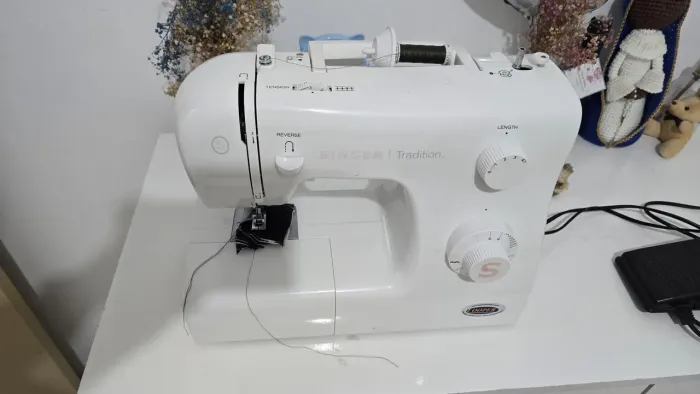 Máquina de costura Singer