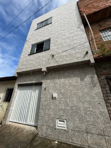 VENDO OU TROCO CASA ESTILO FLAT SEMI MOBILIADA 3 ANDARES EM ARACAJU!