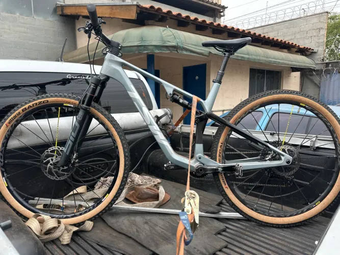 Mtb tsw full carbon quest