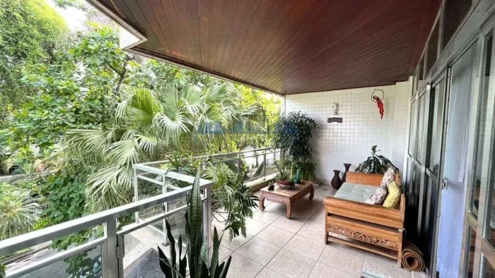 Jardim Oceânico | Apartamento 4 quartos, sendo 1 suite