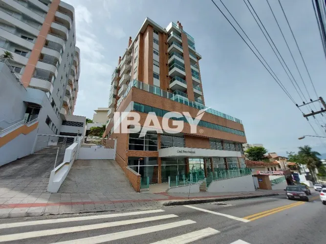 Excelente Apartamento 2 dormitório(s) em Pantanal - Florianópolis