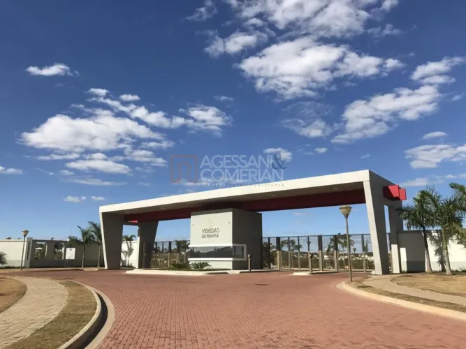 Terreno em Condomínio para Venda em Franca, Veredas de Franca