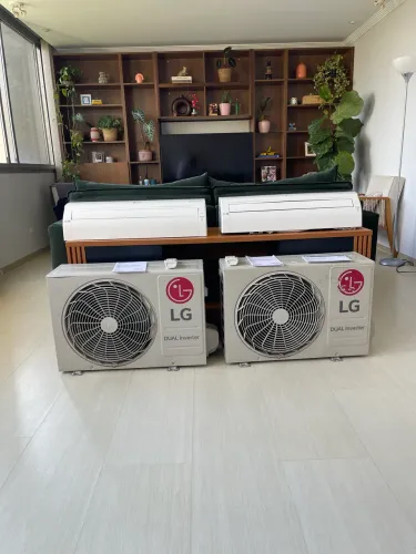 Ar Condicionado LG Dual Inverter 9.000 BTU 220V