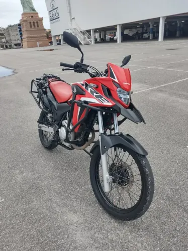 XRE 300 PARCELADO