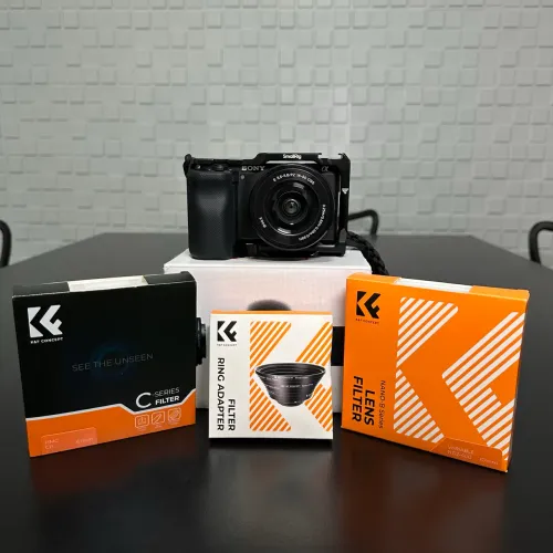 Câmera Sony ZV-E10 com Acessórios