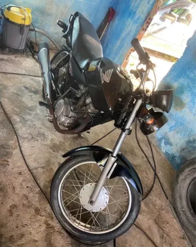 Honda titan-es 150