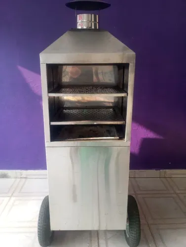 Churrasqueira para espetinho