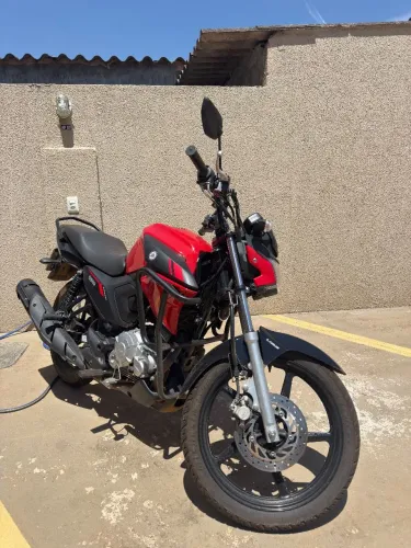 Vendo peças moto factor