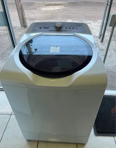 Máquina Brastemp 15 KG 220v semi nova 3 meses de garantia 