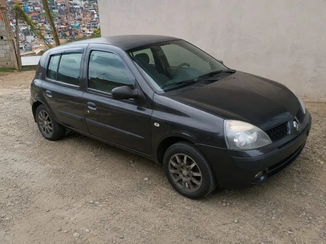 Renault Clio RN/ Expression 1.0 5P 2005