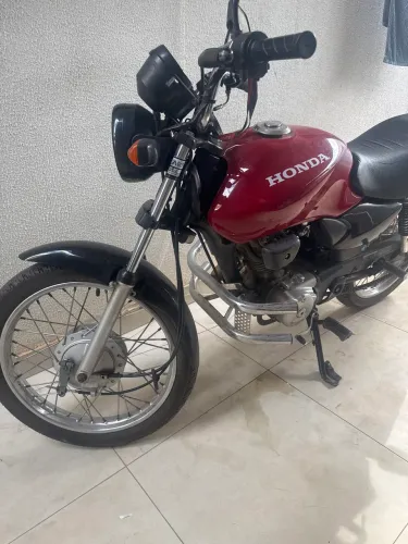 Honda fan linda! Pneus novos.