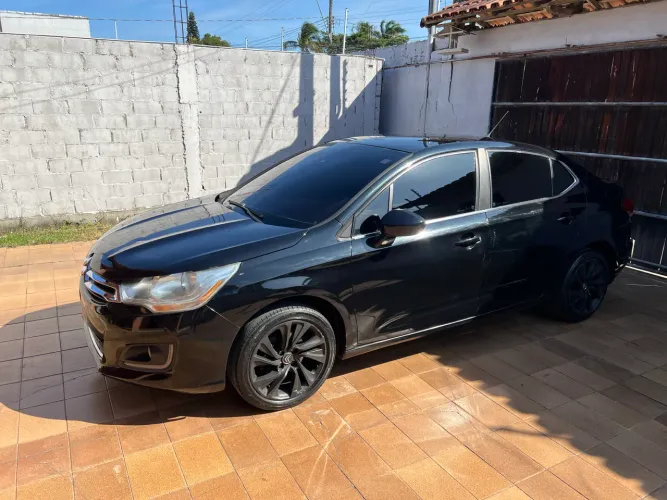 Citroen C4 Lounge Tendance 2.0 Flex 4P Aut. 2014