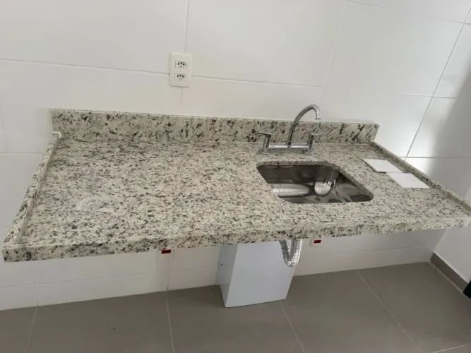 Pia de cozinha 1,40