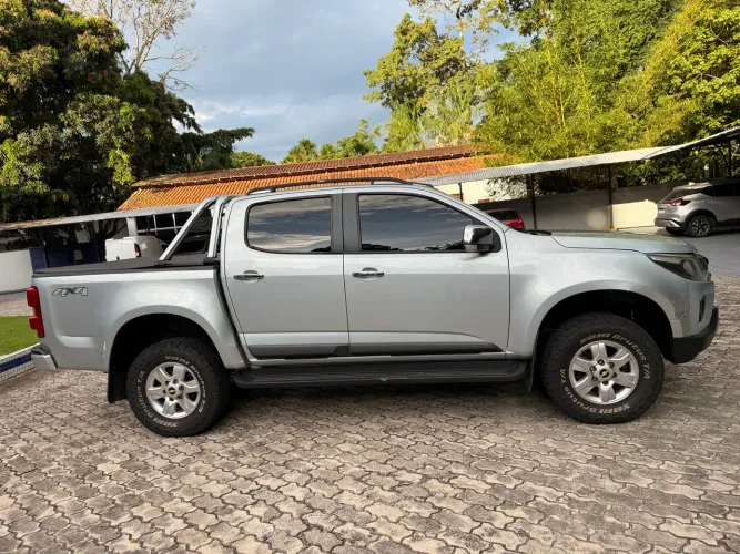 Chevrolet S10 Pick-up LT 2.8 TDI 4X4 CD Diesel 2013
