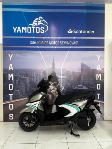 YAMAHA ZR HYBRID 