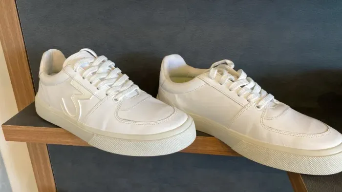 Tênis Masculino Branco Detalhe Logo - Novo