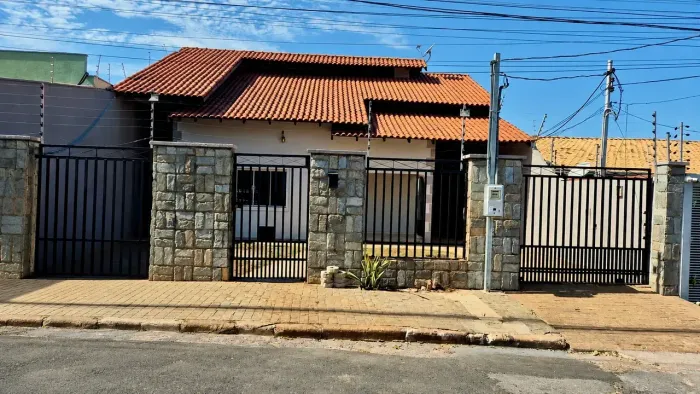 Imóvel para venda com 330 metros quadrados com 4 quartos em Boa Esperança - Cuiabá - MT