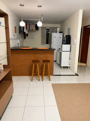 Alugo quarto: Vaga feminina