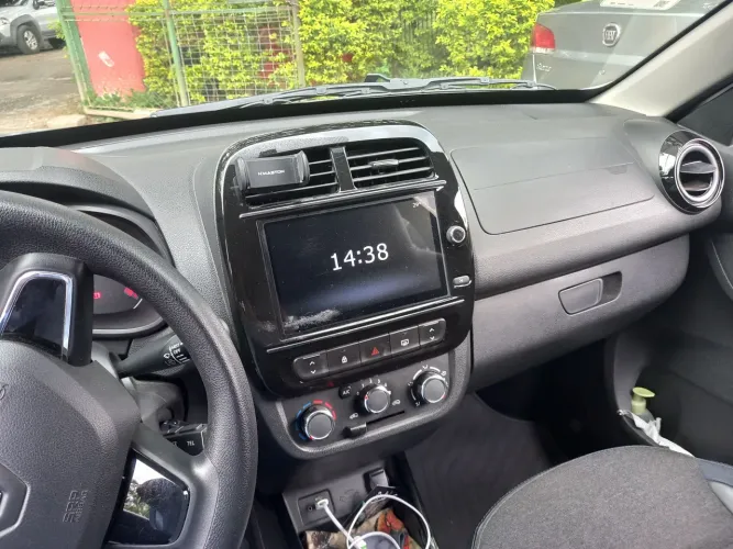 Renault Kwid Intense 1.0 Flex 12V 5P Mec. 2023