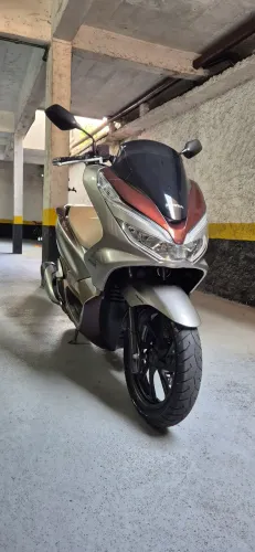 HONDA PCX 2022 11 MIL KM