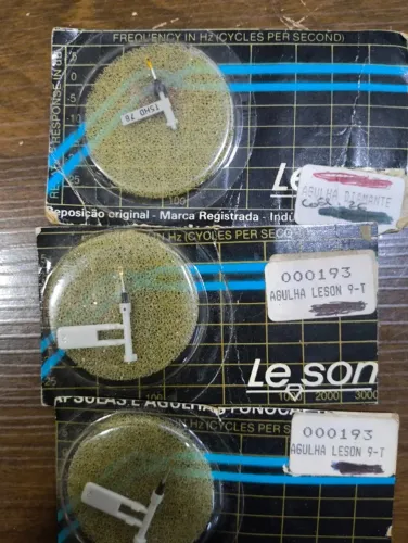 ACESSÓRIOS PARA TOCA DISCO ANTIGO agulha - ESTOQUE ANTIGO - COMPRE CIENTE 2 UNIDADES