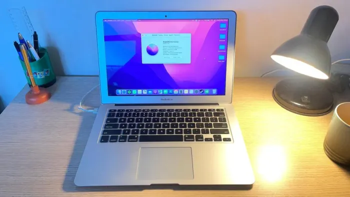 Macbook air 2015 13" 8 Gb ram 128gb SSD