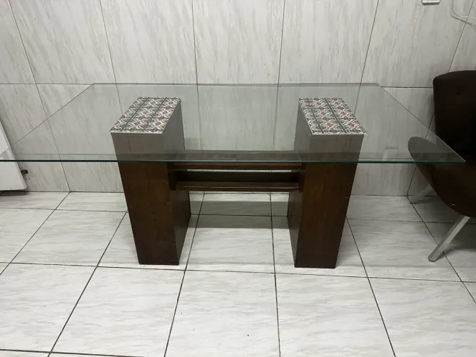 MESA DE JANTAR 1,60x0,90 VIDRO